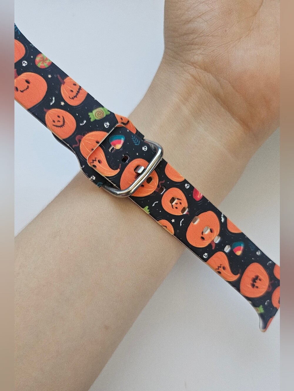 Halloween themed apple smart waatch band replacement. Fits size 38/40/41mm. New